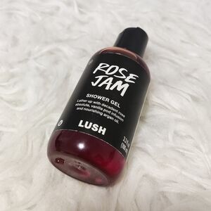 Lush rose jam shower gel
